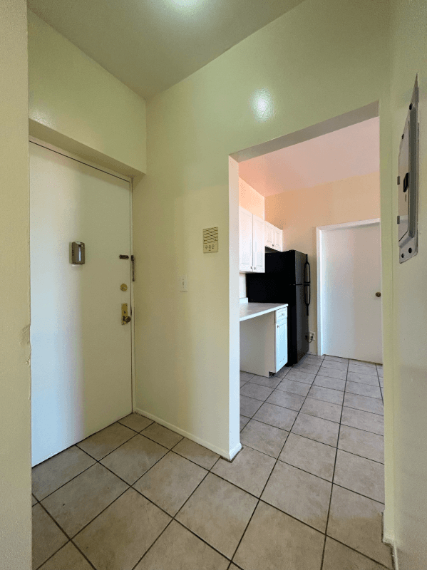 Jersey City Apartment: 33 Storms Ave