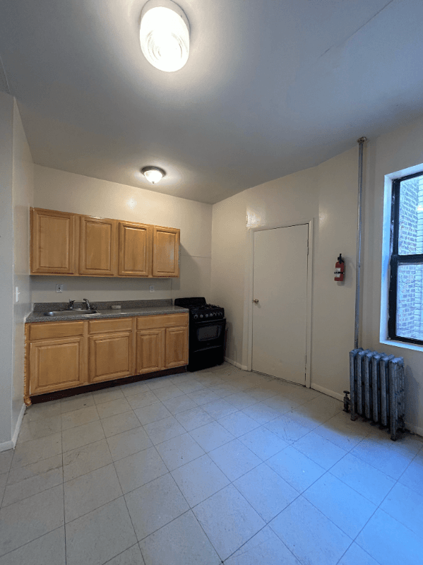 Jersey City Apartment: 33 Storms Ave