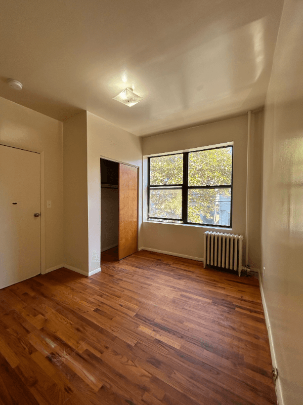 Jersey City Apartment: 33 Storms Ave