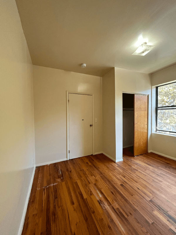Jersey City Apartment: 33 Storms Ave