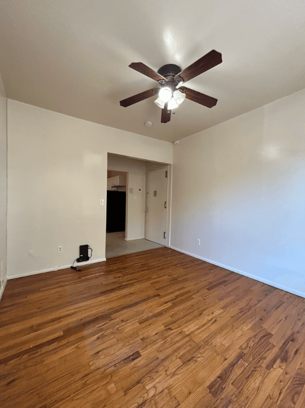 Jersey City Apartment: 33 Storms Ave
