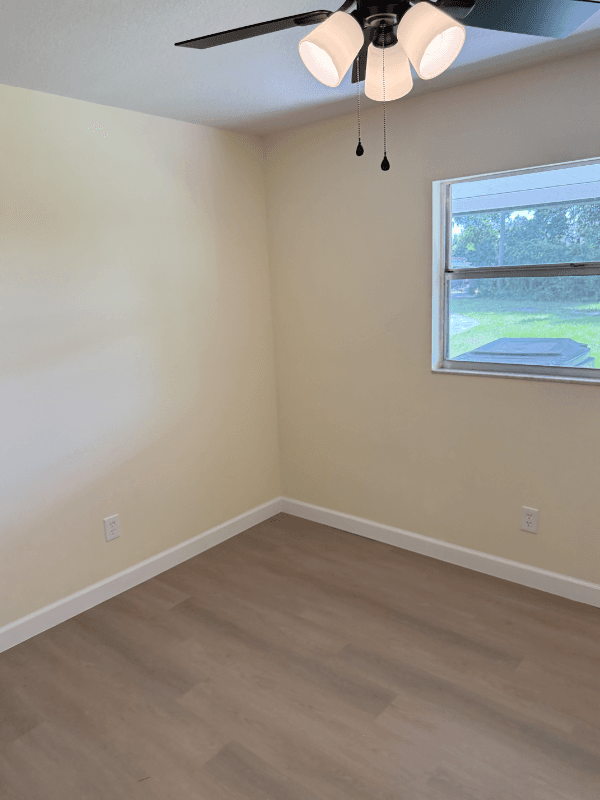 Lakeland Multiplex: 4127 grove pl