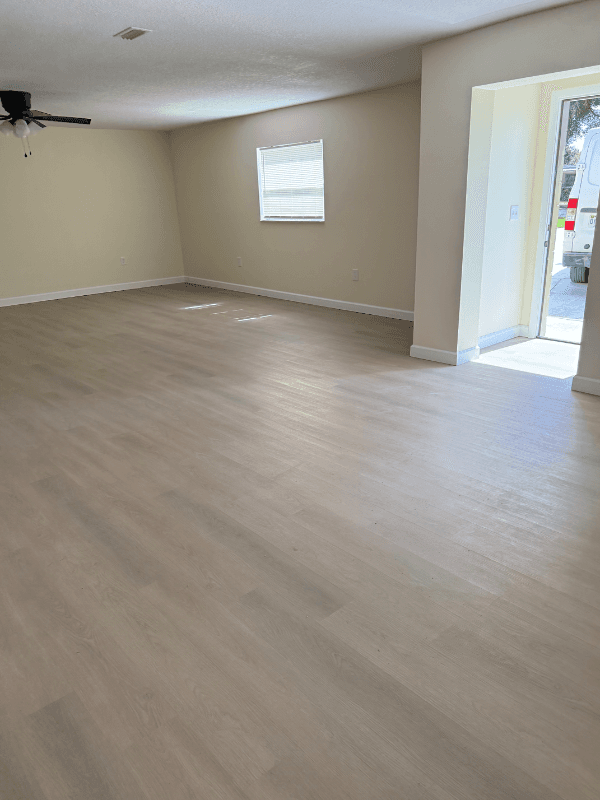 Lakeland Multiplex: 4127 grove pl
