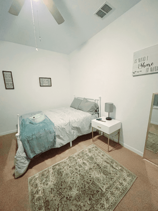 San Antonio House: 13926 Bella Donna