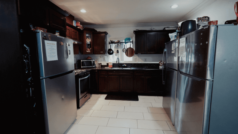 Los Angeles Single Room: 1447 E 25th street
