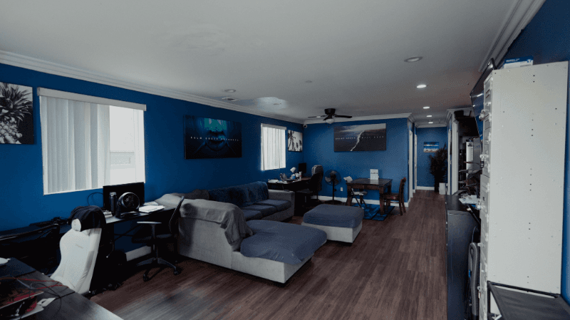 Los Angeles Single Room: 1447 E 25th street