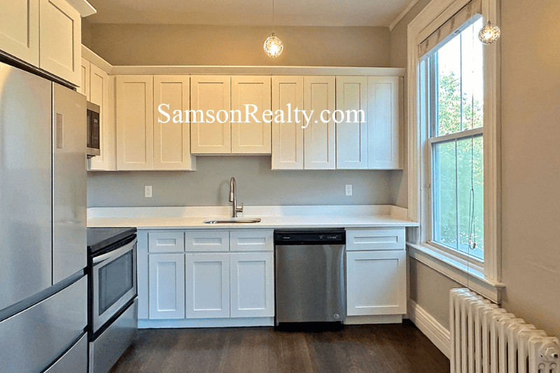 Providence Condo: 81 Lloyd Ave