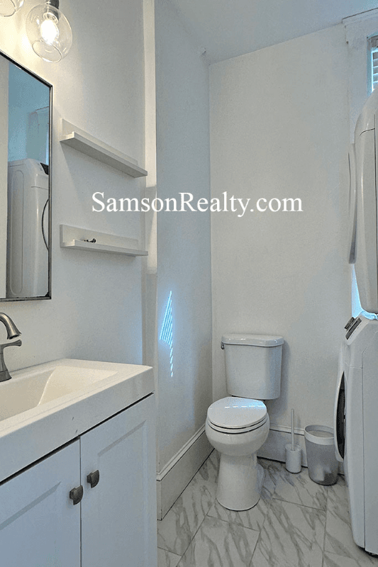 Providence Condo: 81 Lloyd Ave
