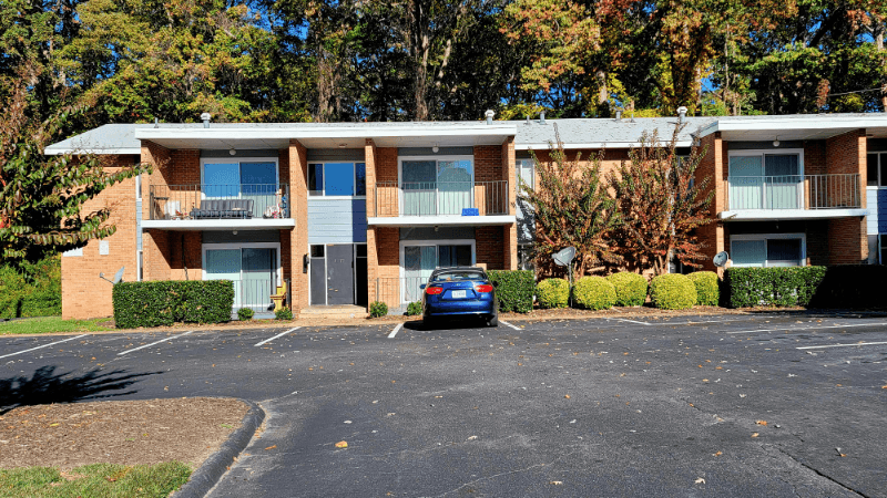 Henrico Apartment: 1700 Carlisle Ave