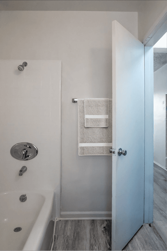 Pasadena Apartment: 550 N Catalina Ave.