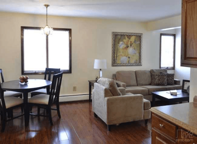 Bridgeport Apartment: 810 Atlantic Street