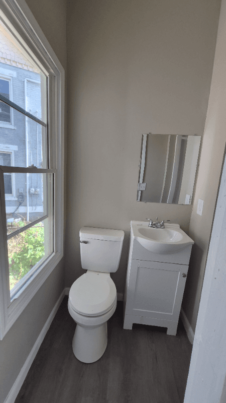 Dayton Multiplex: 912 Riverview Terrace