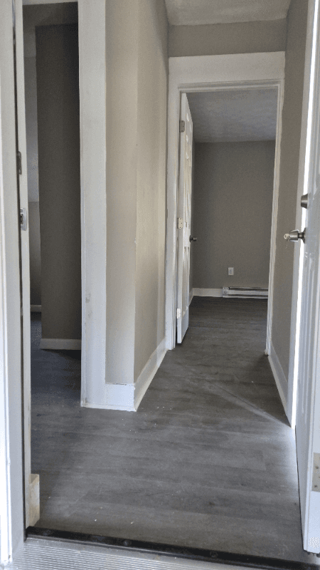 Dayton Multiplex: 916 Riverview Terrace - Upper