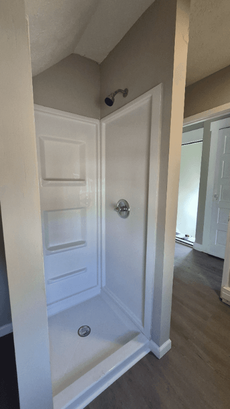 Dayton Multiplex: 916 Riverview Terrace - Upper