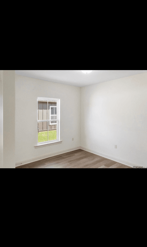 Baton Multiplex: 6918 Goya ave