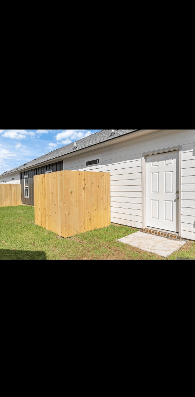 Baton Multiplex: 6918 Goya ave