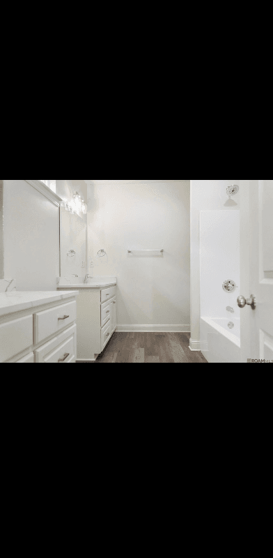 Baton Multiplex: 6918 Goya ave