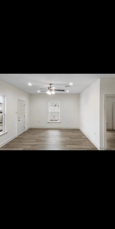 Baton Multiplex: 6918 Goya ave