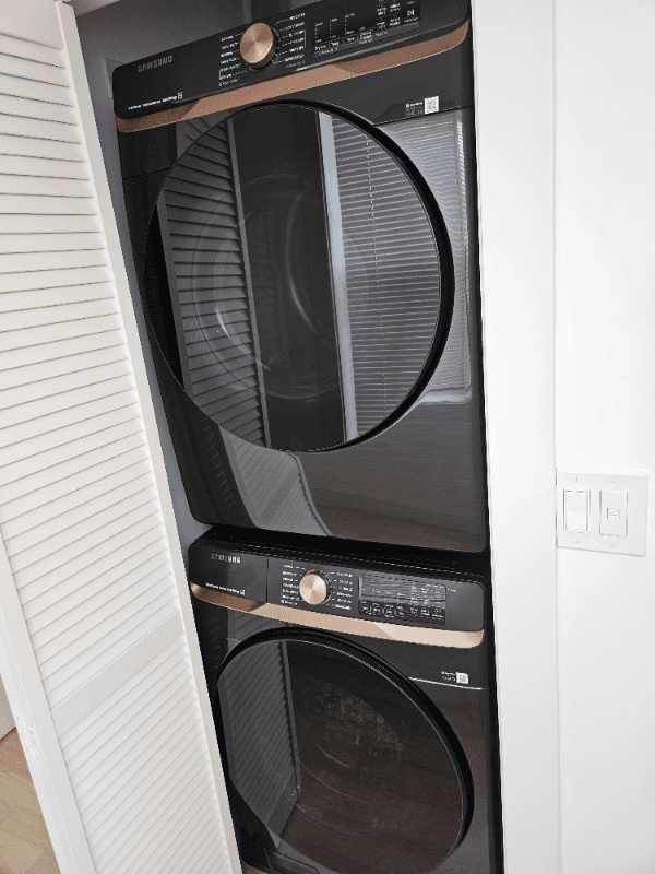 Chicago Condo: 2700 w jackson blvd