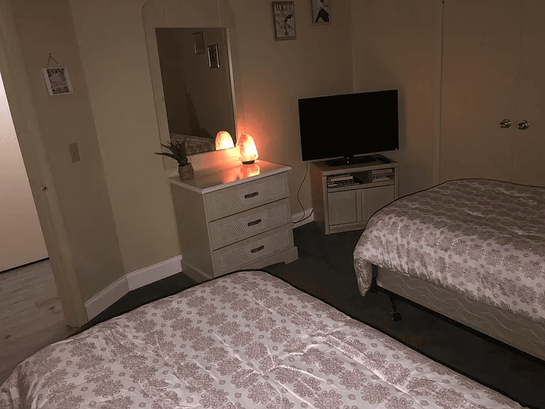 Ocean POines Townhome: 438 Ocean Pkwy