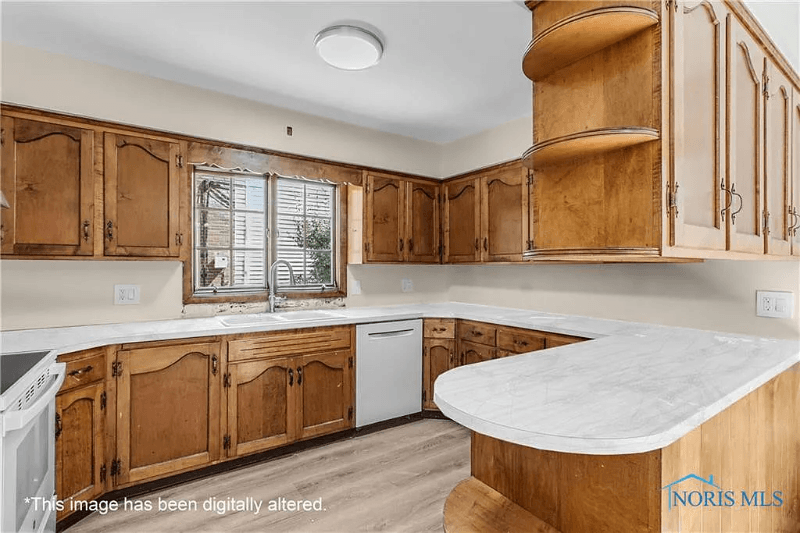 Toledo House: 2310 Goddard Rd