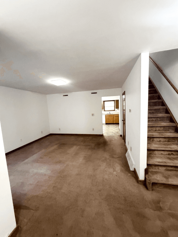 Halfmoon Townhome: 22 Vosburgh Rd