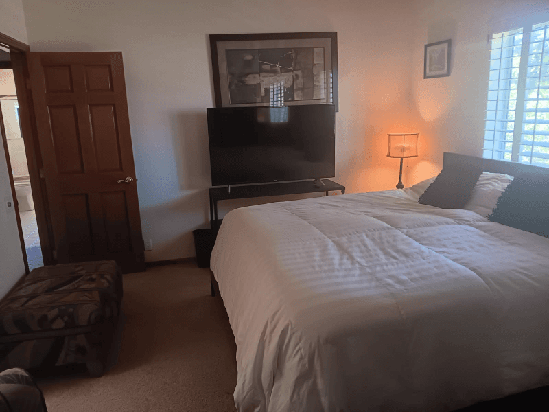 Palm Desert Single Room: 75865 Pembe Lane