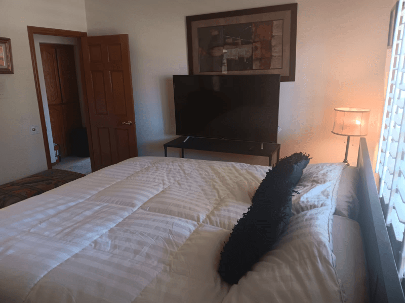 Palm Desert Single Room: 75865 Pembe Lane