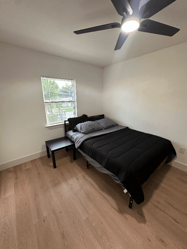 Dallas Single Room: 1219 Adelaide Dr