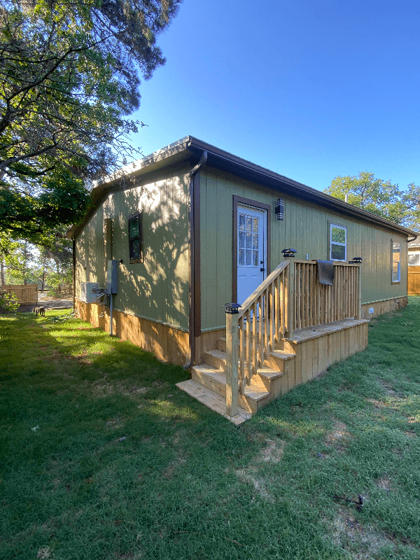 Bastrop House: 344 STATE HWY 21 EAST