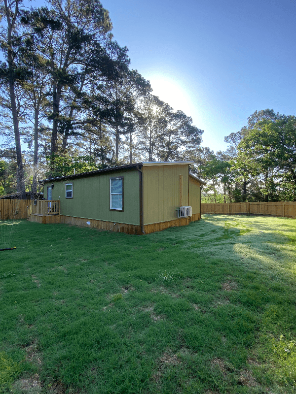 Bastrop House: 344 STATE HWY 21 EAST