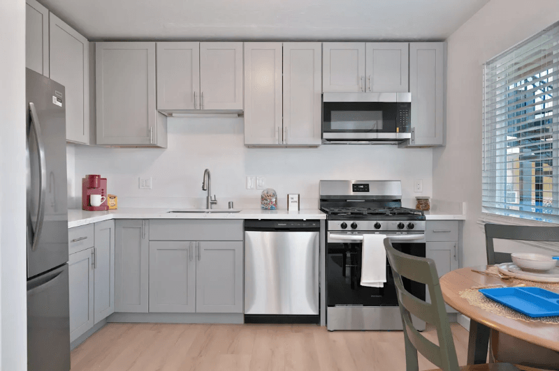 Orangevale Apartment: 6431 Benning St