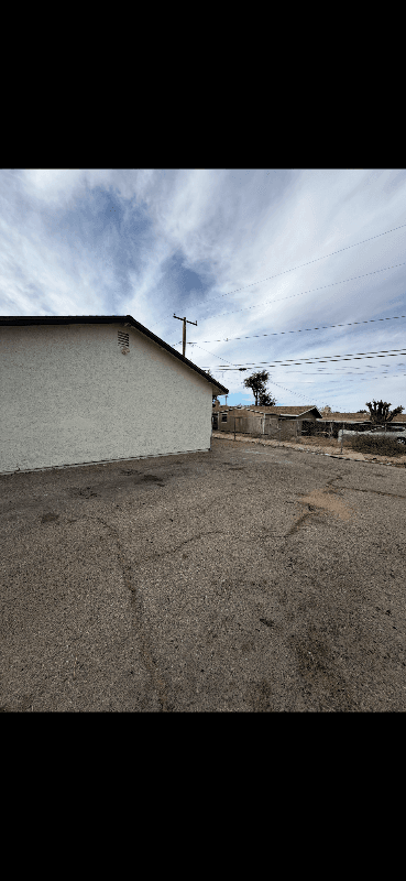 Hesperia Multiplex: 16390 smoke tree st