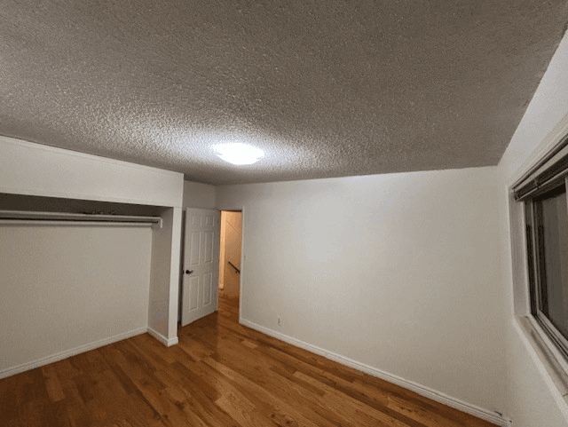Holladay House: 5327 S Gurene Drive