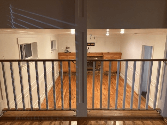 Holladay House: 5327 S Gurene Drive