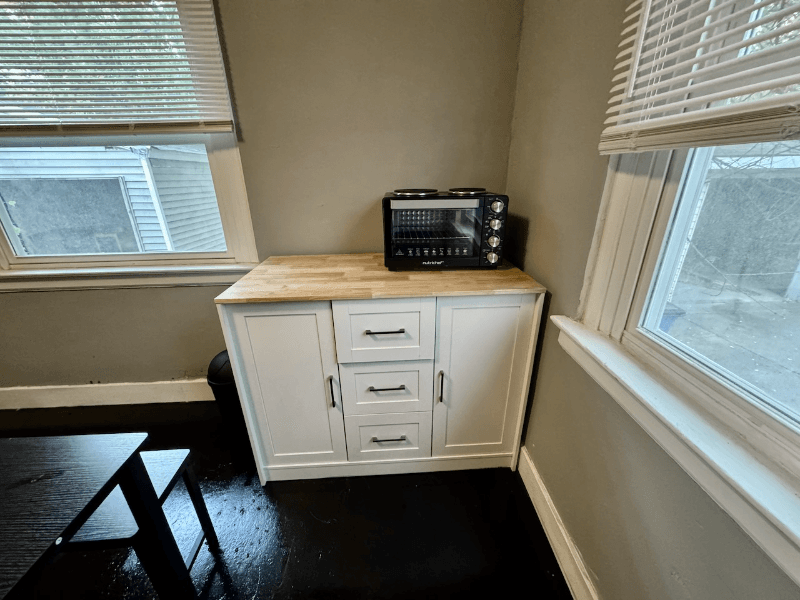 Detroit Single Room: 17150 Santa Rosa