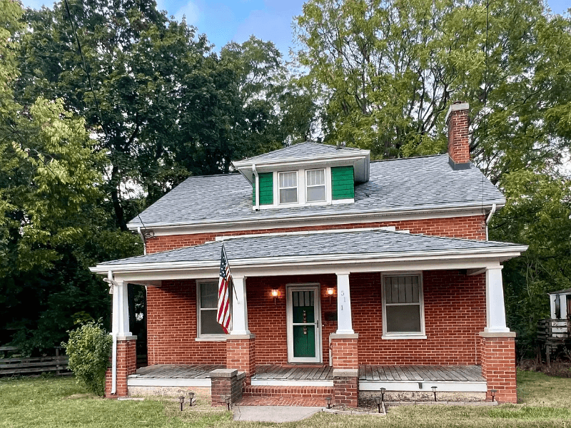 Staunton House: 511 Bowling St