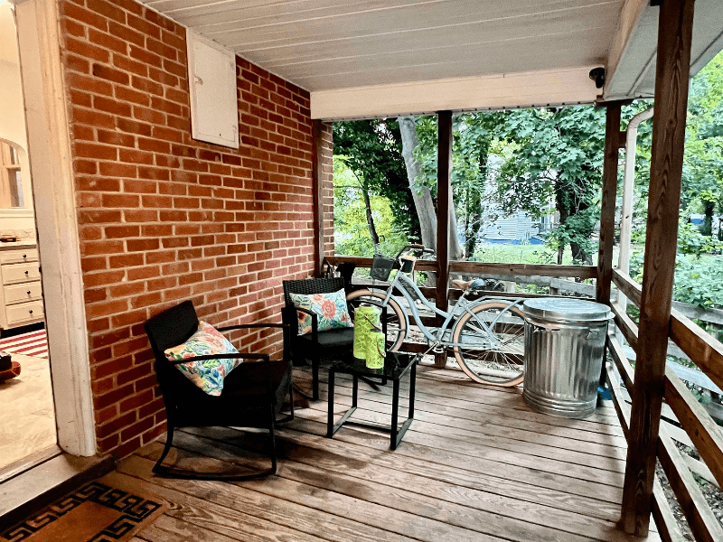 Staunton House: 511 Bowling St