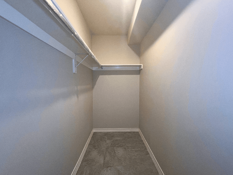 Laredo Apartment: 2904 E Lyon St