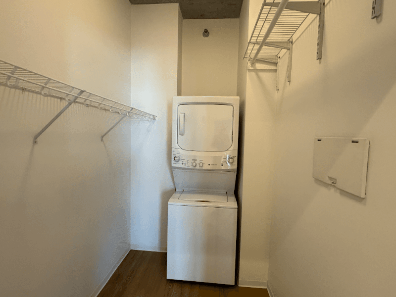 Chicago Condo: 1601 W Division Street