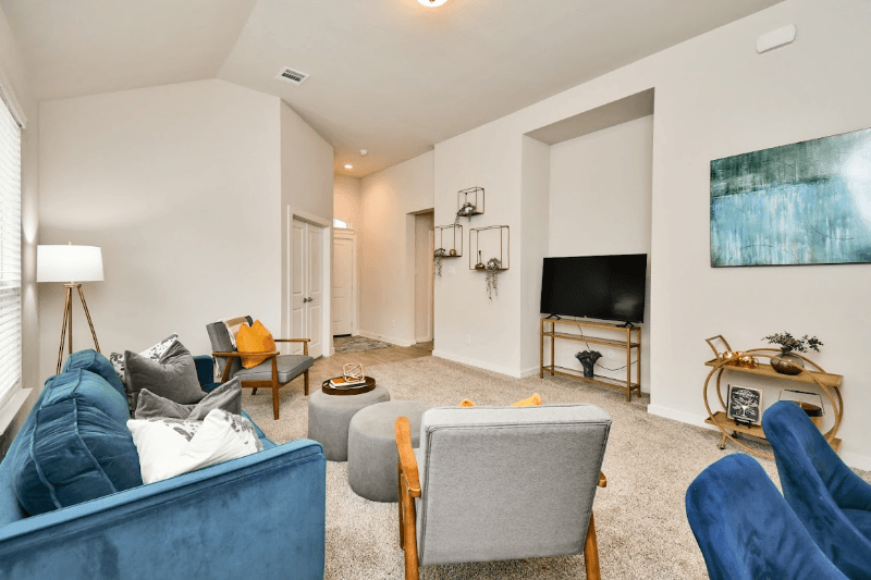 Spring House: 7847 Grand Louis Way