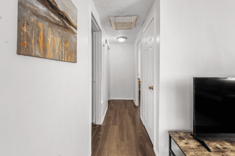 Delta Multiplex: 275 S 150 W