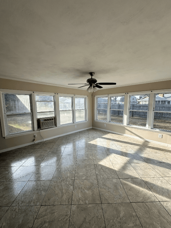 CHESAPEAKE House: 508 CROWN CRESCENT