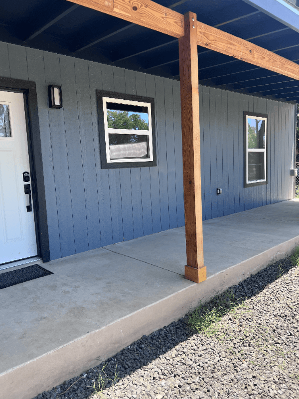 kerrville House: 404 scott st
