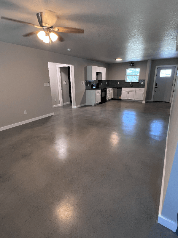 kerrville House: 404 scott st