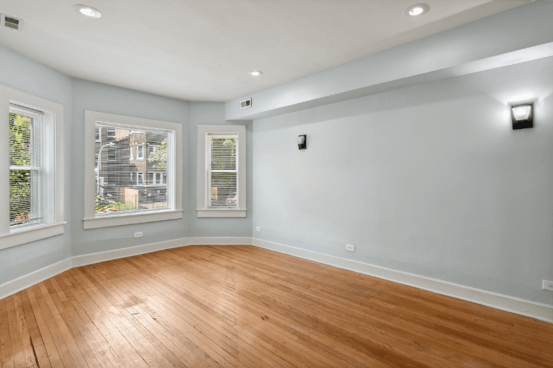 Chicago Apartment: 8045 S Maryland Ave