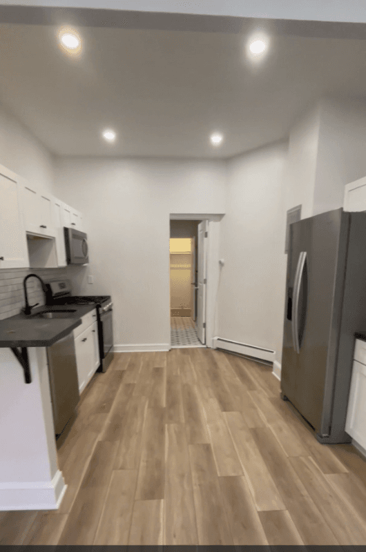 Albany Apartment: 98 Chestnut Street