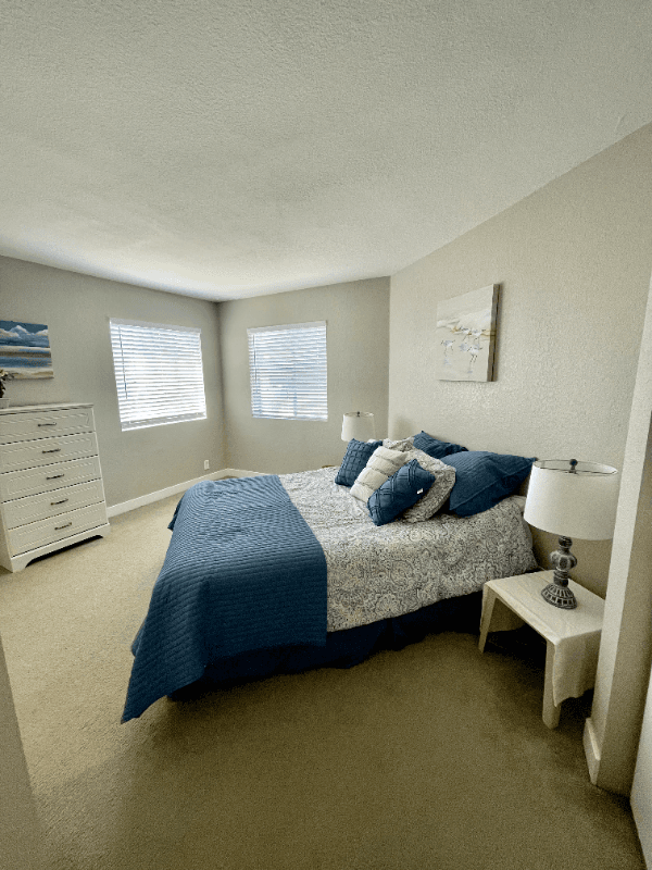 Oceanside Condo: 605 S Myers