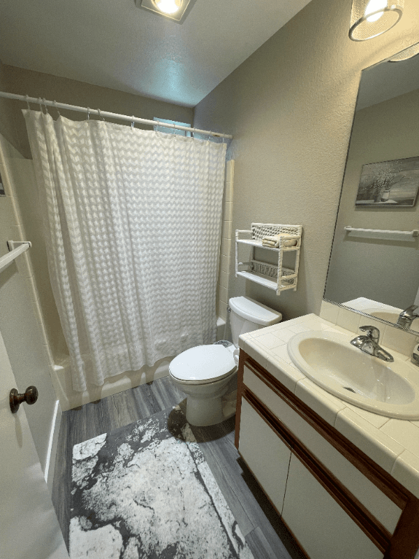 Oceanside Condo: 605 S Myers