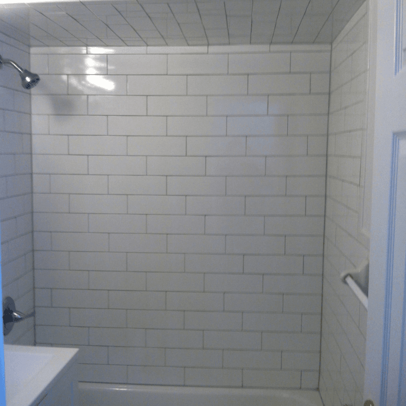 Edgewater Apartment: 208 UNDERCLIFF